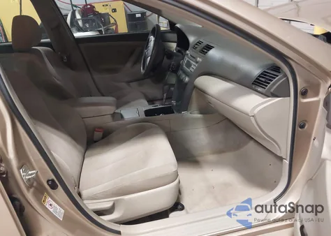 2011 Toyota Camry Le z USA, uszkodzony, nr VIN 4T1BF3EK1BU178512